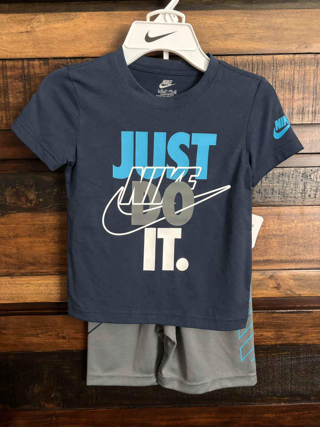 💙NWT Nike Kids "Just Do It" Navy Short-Sleeve Tee & Gray Short Set💙
